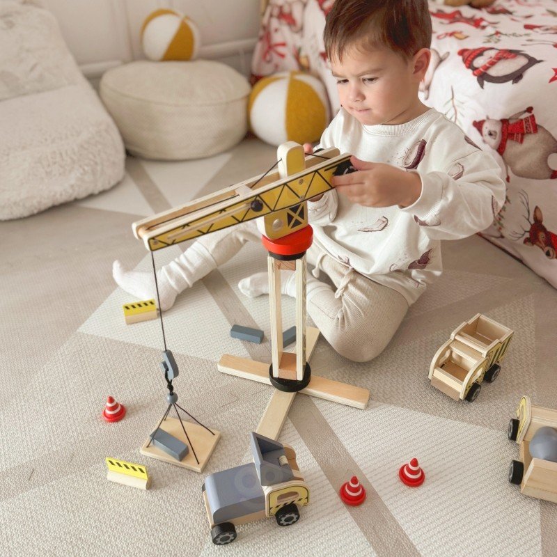 Koka būvlaukums ar transportlīdzekļiem 5&1 - Image 8